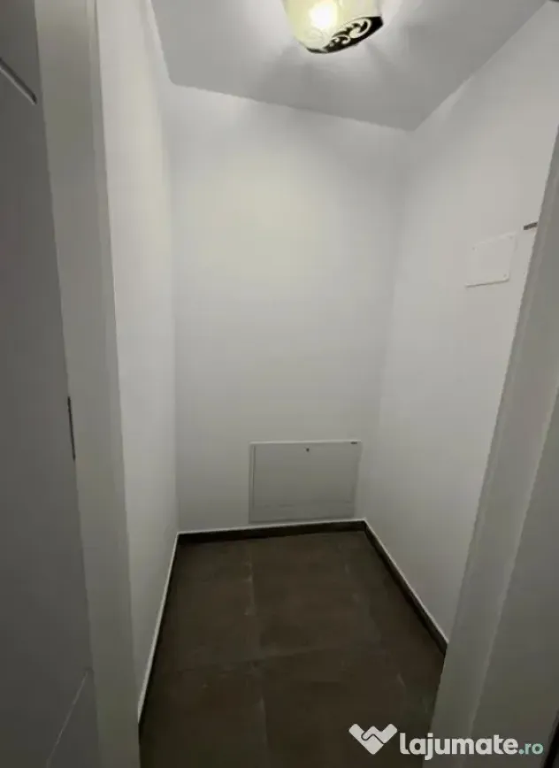 Apartament 2 camere, decomandat - zona Cristian