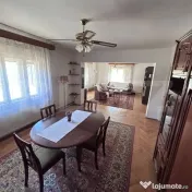 Proprietate 160 mp utili, 1.046 mp teren, centrul din Moșni 