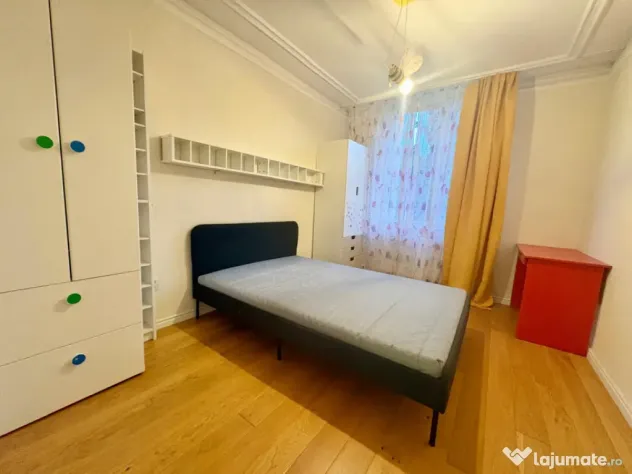 Pajura - Presei, Apartament 3 camere, centrala proprie.