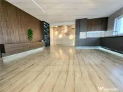 Apartament cu 3 camere, decomandat - zona Sanpetru