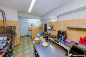 RESTAURANT MOBILAT SI UTILAT, DE INCHIRIAT 