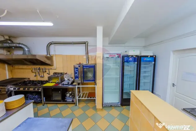RESTAURANT MOBILAT SI UTILAT, DE INCHIRIAT