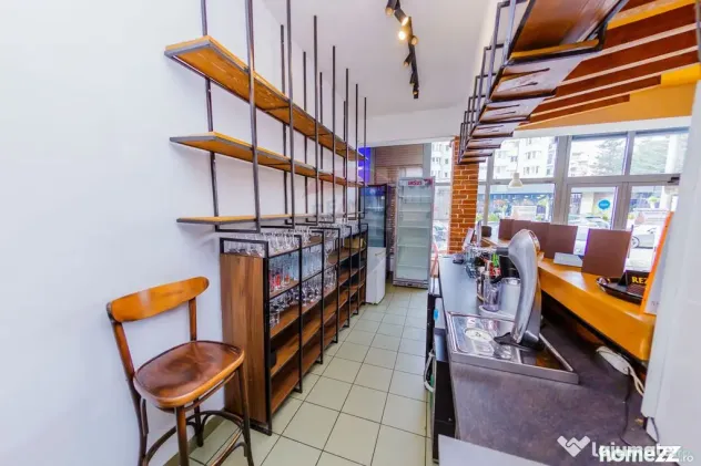 RESTAURANT MOBILAT SI UTILAT, DE INCHIRIAT
