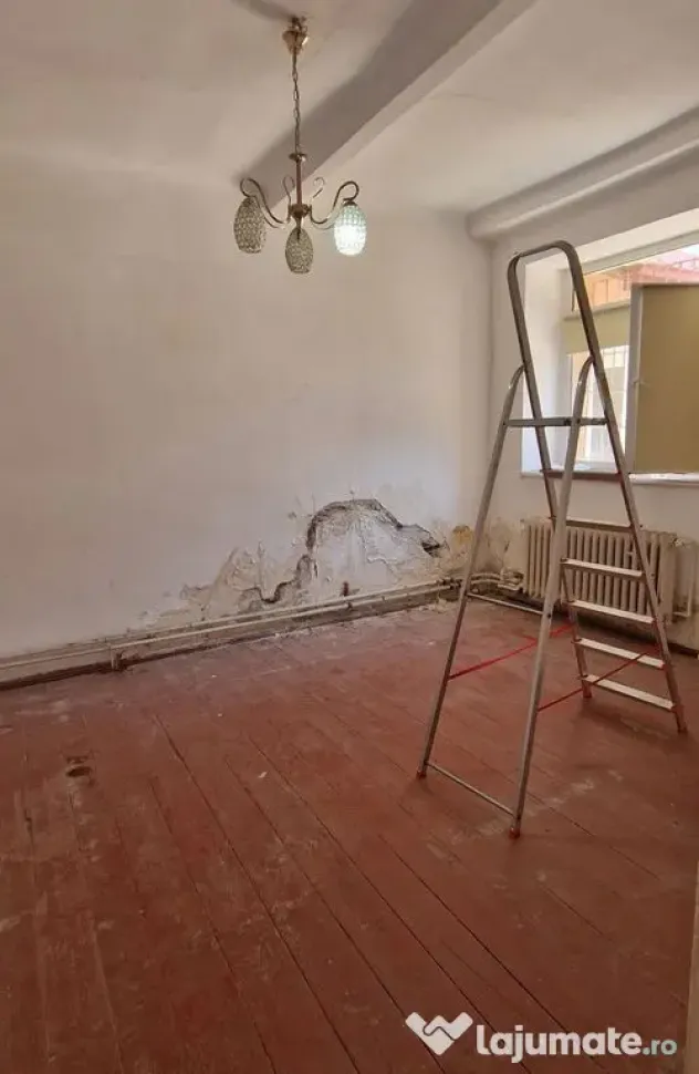 Apartament situat in zona Peninsula, ideal birouri.
