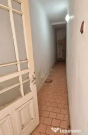 Apartament situat in zona Peninsula, ideal birouri.