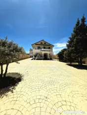 Poiana- doua case, o singura poveste despre confort si famil 