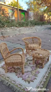 Mobilier miniatural din ratan pentru papusi