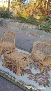 Mobilier miniatural din ratan pentru papusi