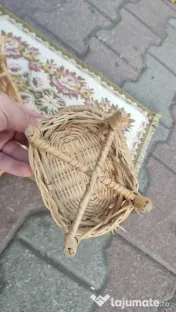 Mobilier miniatural din ratan pentru papusi
