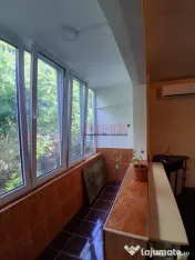 3 Camere Piata Straduintei | 66 mp | Necesita Renovare 