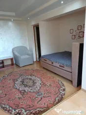 De inchiriat apartament 2 camere micro 20, et. 9, 350 eur... 