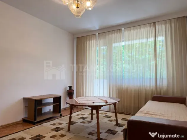 Apartament 3 camere, etaj intermediar - Bulevardul Saturn