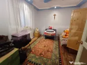 Casă cu 8 camere, 400 mp, 15 ari teren, Salcea 