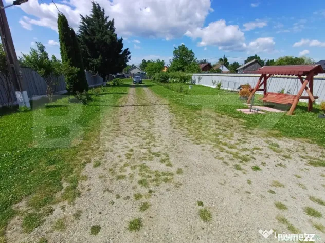 Casă cu 8 camere, 400 mp, 15 ari teren, Salcea - Suceava (Suceava)