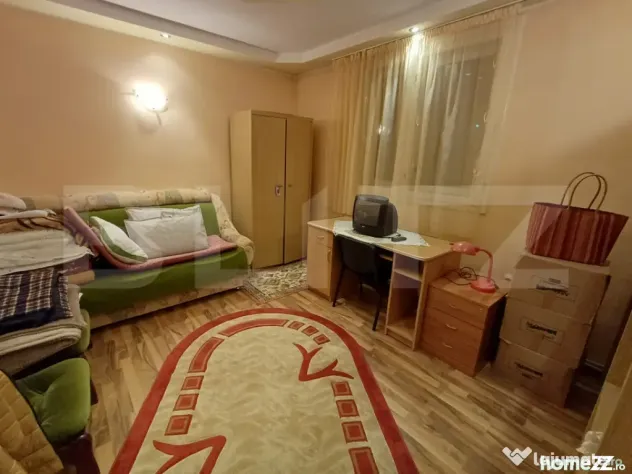 Casă cu 8 camere, 400 mp, 15 ari teren, Salcea - Suceava (Suceava)