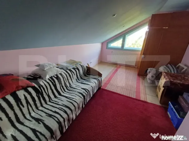 Casă cu 8 camere, 400 mp, 15 ari teren, Salcea - Suceava (Suceava)