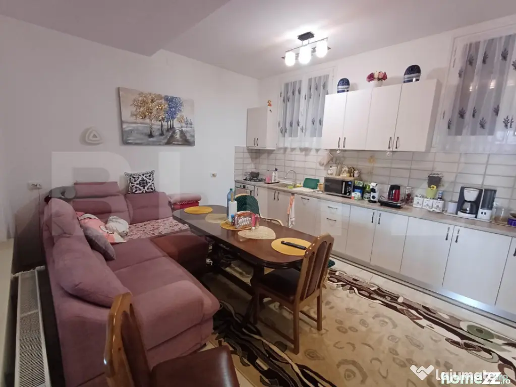 Casă cu 8 camere, 400 mp, 15 ari teren, Salcea - Suceava (Suceava)