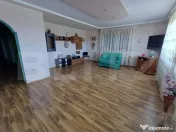 Casă cu 8 camere, 400 mp, 15 ari teren, Salcea 