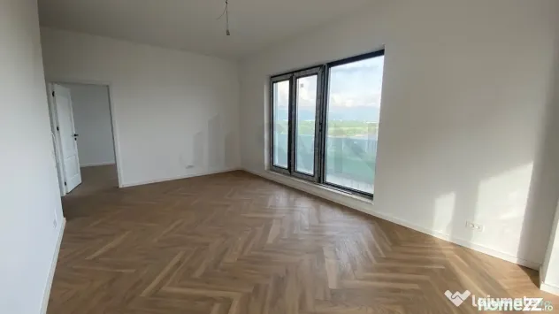 Apartament 3 camere - nemobilat - pretabil birou