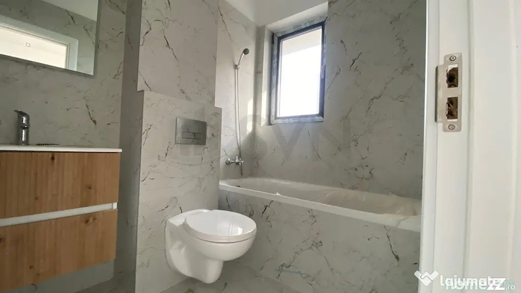 Apartament 3 camere - nemobilat - pretabil birou