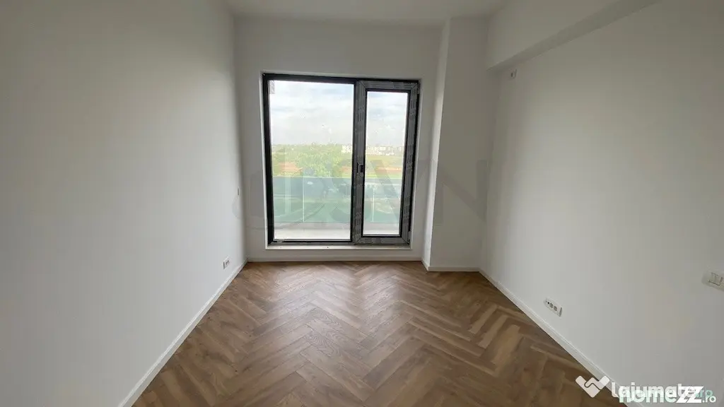 Apartament 3 camere - nemobilat - pretabil birou