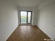 Apartament 3 camere - nemobilat - pretabil birou