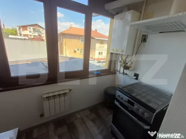 Apartament de inchiriat, cu 2 camere, 52 mp, zona ROMPETROL - Targu Jiu (Gorj)