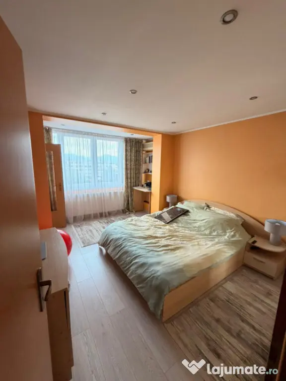Apartament 2 camere decomandat, 61 mp, parcare, zona Ultrace