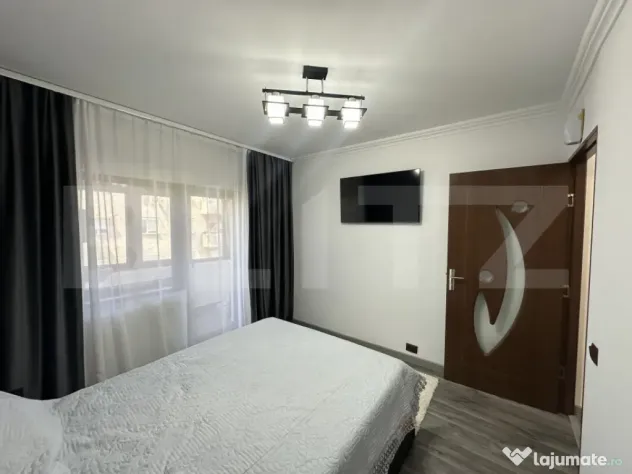Apartament spațios 4 camere, de vânzare, 71.40 mp – Micr