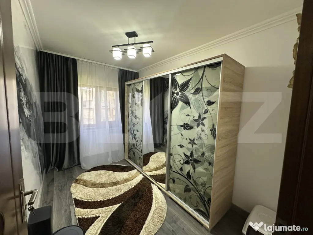 Apartament spațios 4 camere, de vânzare, 71.40 mp – Micr