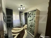 Apartament spațios 4 camere, de vânzare, 71.40 mp – Micr