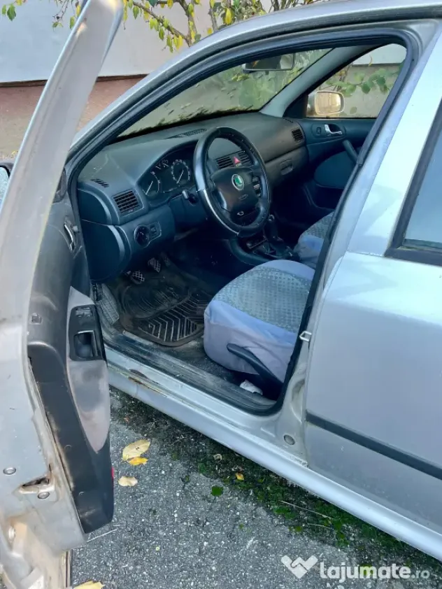 Vând Skoda Octavia Tour TDI (AXR) M1 AA berlină, 1.9, 101 CP, 74 kW (1U2154TP).
