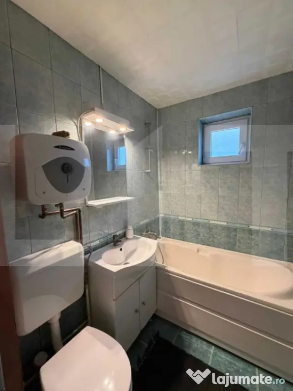 Apartament cu 3 camere, geam la baie, Vlaicu