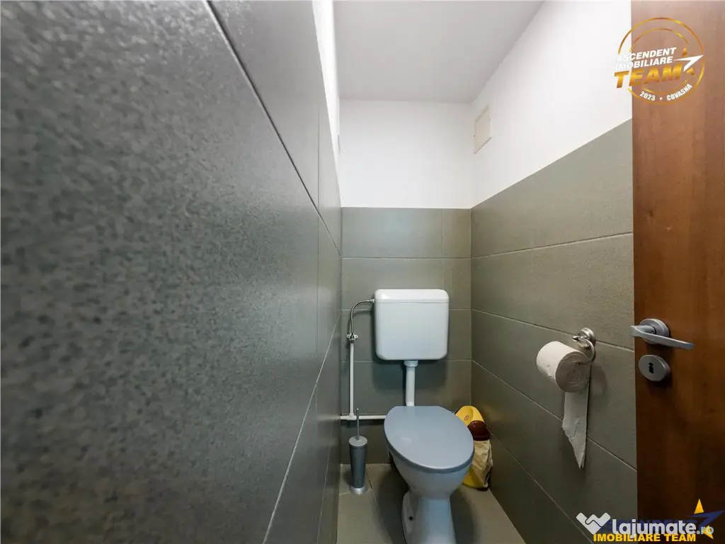 FILM! Rezidential Spatiu comercial consacrat teren intrav
