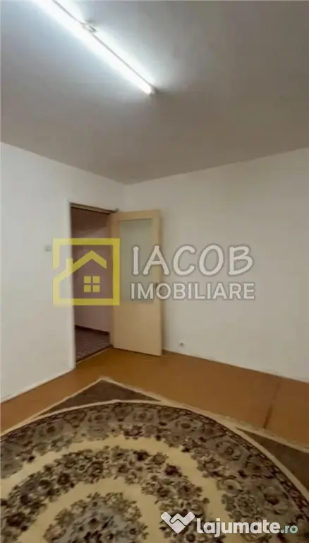 Apartament cu 3 camere, etajul 1, str. Milcov, Bacau