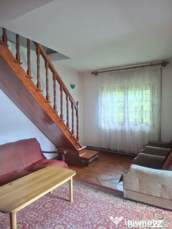 Casa/cabana de vanzare, 88.97 mp, zona Izvoarele