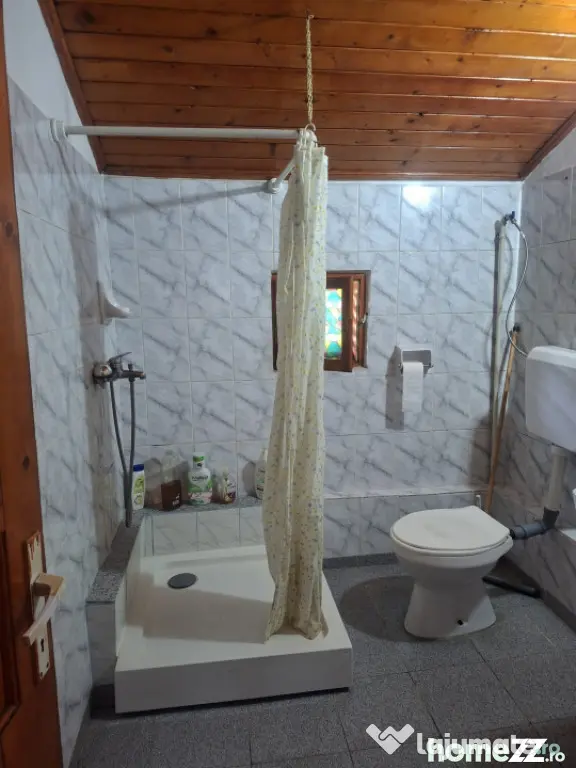 Casa/cabana de vanzare, 88.97 mp, zona Izvoarele