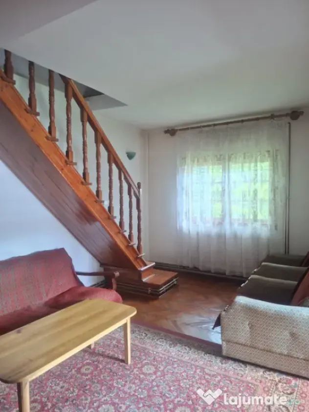 CASA/CABANA DE VANZARE IN ZONA LINISTITA DE MUNTE