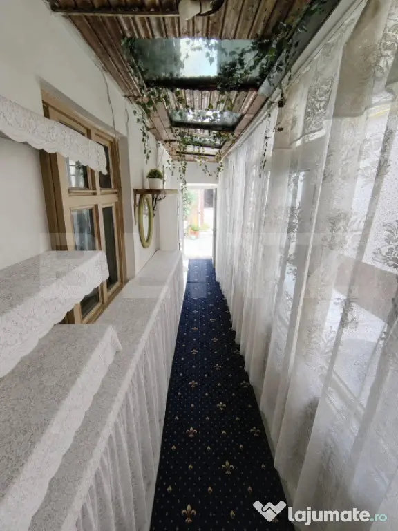 Casa renovabila zona centrala, excelenta pentru investitie,