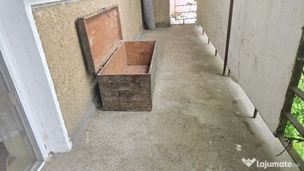 Vand apartament cu 2 camere in Deva, zona Piata Centrala, etaj 1,