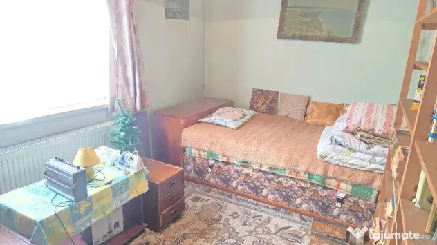 Vand apartament cu 2 camere in Deva, zona Piata Centrala, etaj 1,