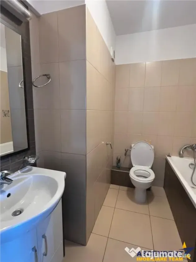 Apartament cu parcare subterana, Centrul Civic, Brasov