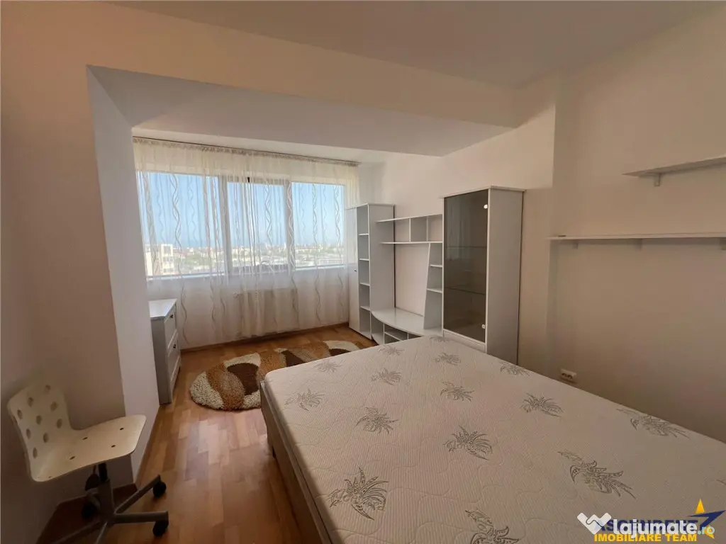 Apartament cu parcare subterana, Centrul Civic, Brasov
