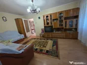 3 camere C. Calarasilor - Viziru , 2 balcoane, sup 70 mp