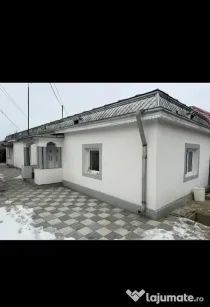 Închiriez casă in centru orașului Panciu