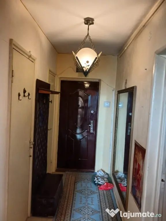 Apartament 2 camera(necesita renovare)