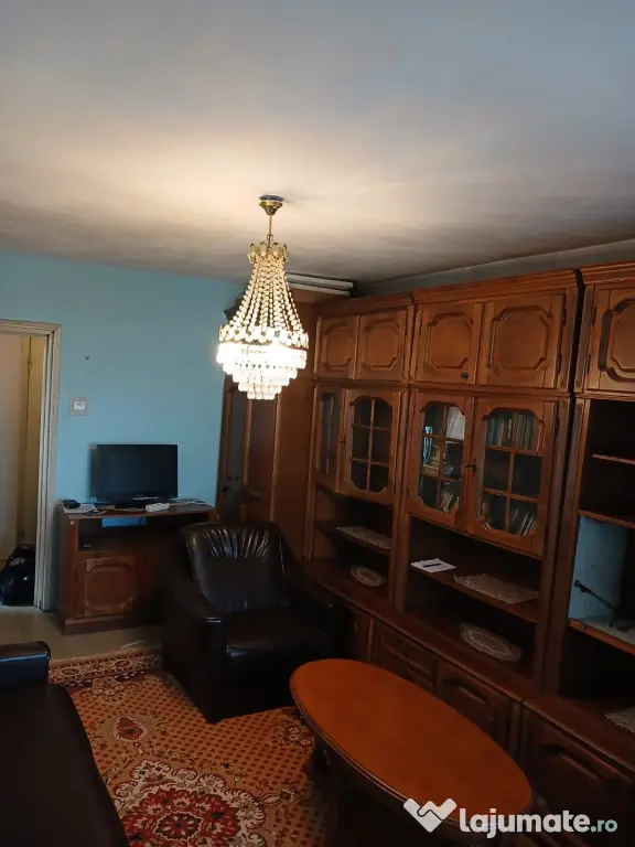 Apartament 2 camera(necesita renovare)