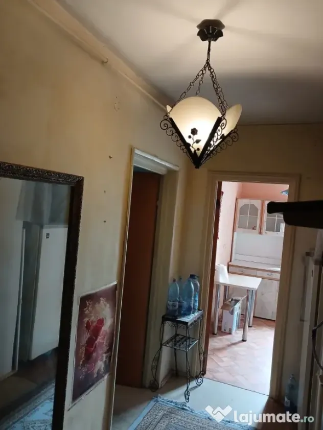 Apartament 2 camera(necesita renovare)