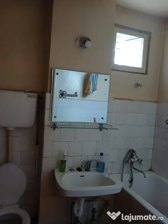 Apartament 2 camera(necesita renovare)