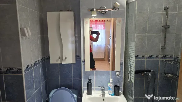 Inchiriez garsoniera decomandata in Deva, strada Zamfirescu, etaj 2,